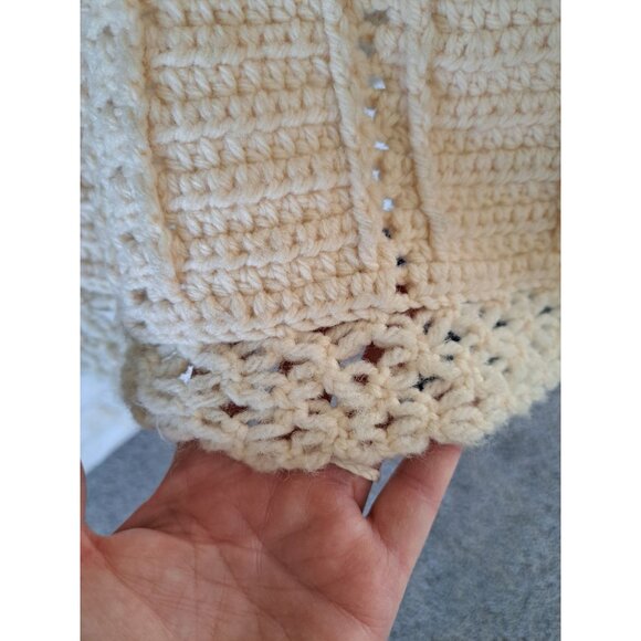 Handmade Cream Crochet Cape With Button Closure Beautiful Cottagecore RARE OS - Picture 4 of 6